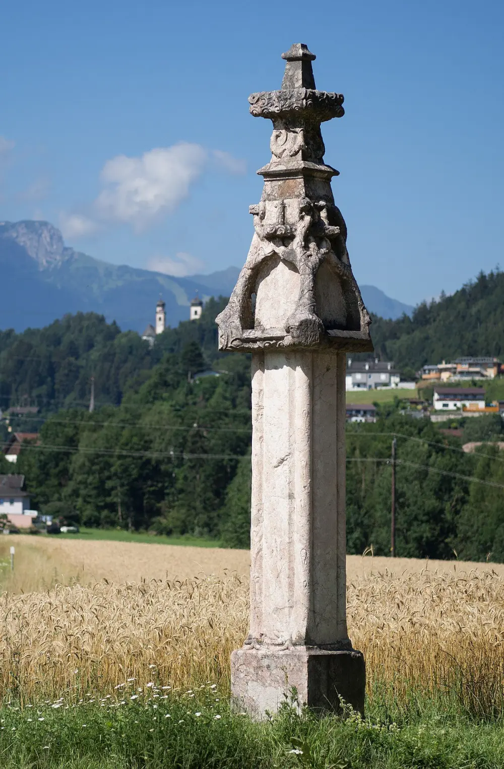 Ampass plague column